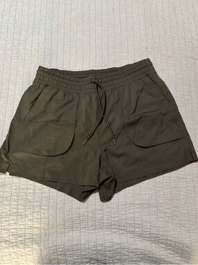 Old Navy Olive Green Athletic Pull‑On Shorts